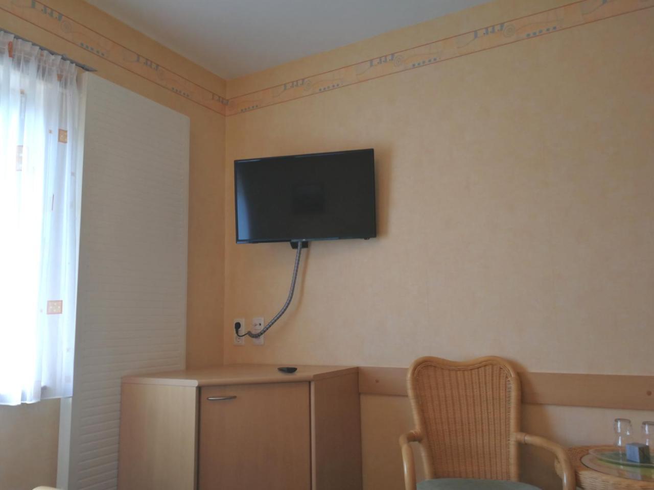 Prima Hotel Am Eisenberg Шмидефелд ам Ренщайг Екстериор снимка